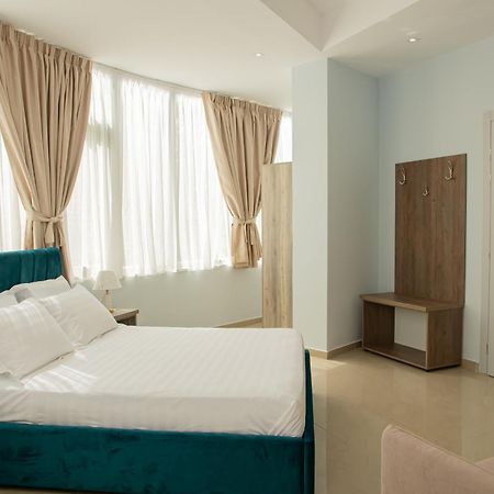 Alv Rent Rooms Vlore Exterior photo